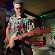 Clases de guitarra eléctrica, profesor con experiencia en grupos, conciertos y estudios de grabación